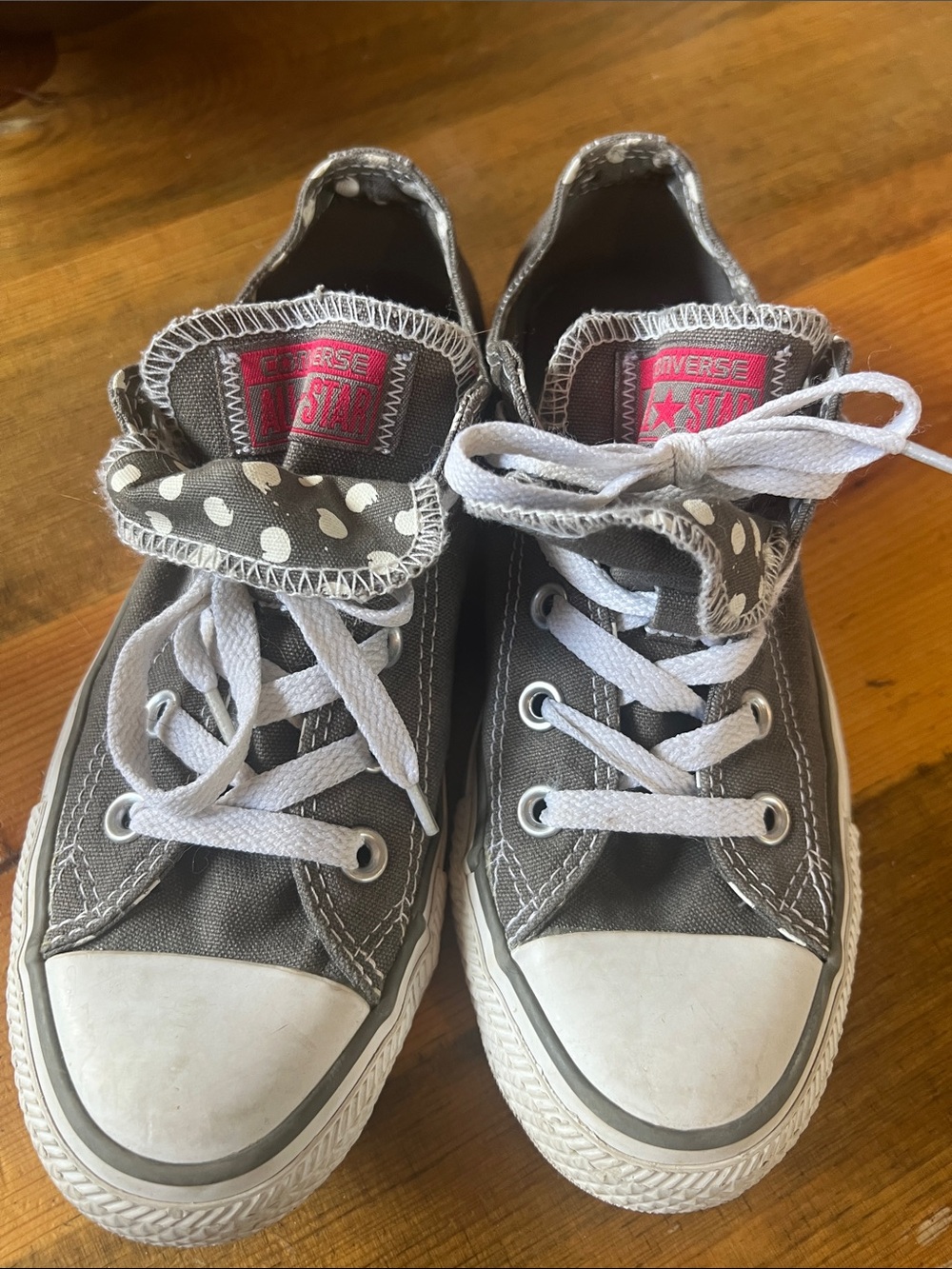 Converse women’s Gray Canvas Low Top Sneakers 2 tongue design - Picture 3 of 5